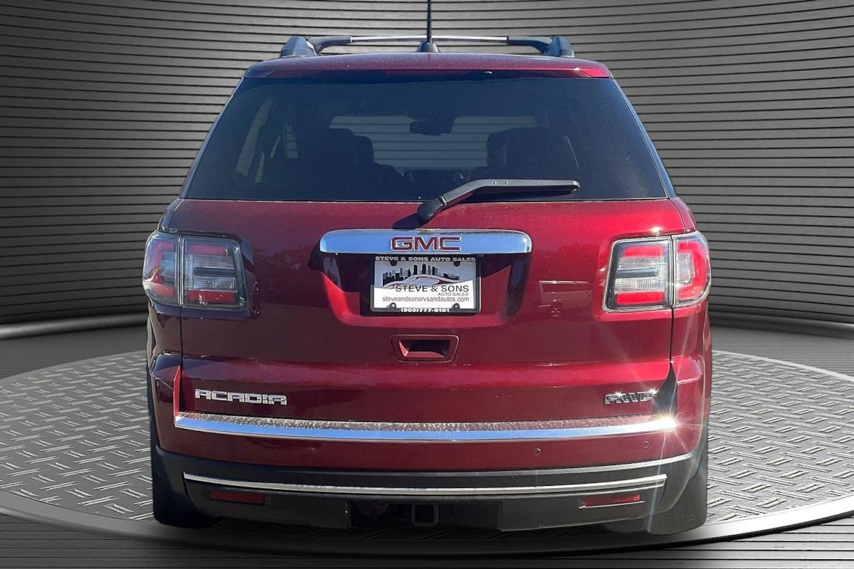 Photo 5 of this GMC Acadia