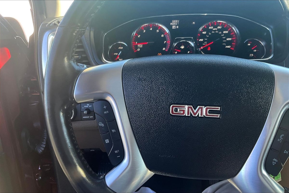 Photo 11 of this GMC Acadia