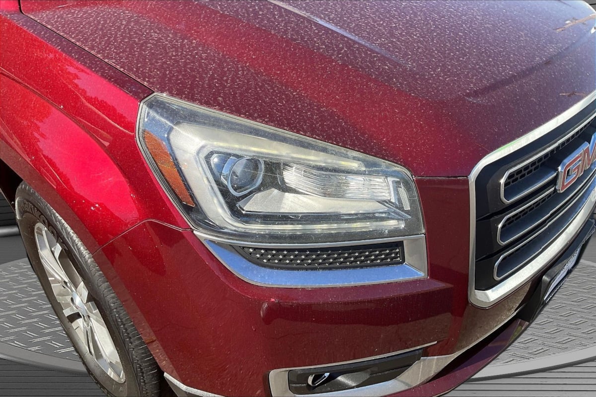 Photo 28 of this GMC Acadia