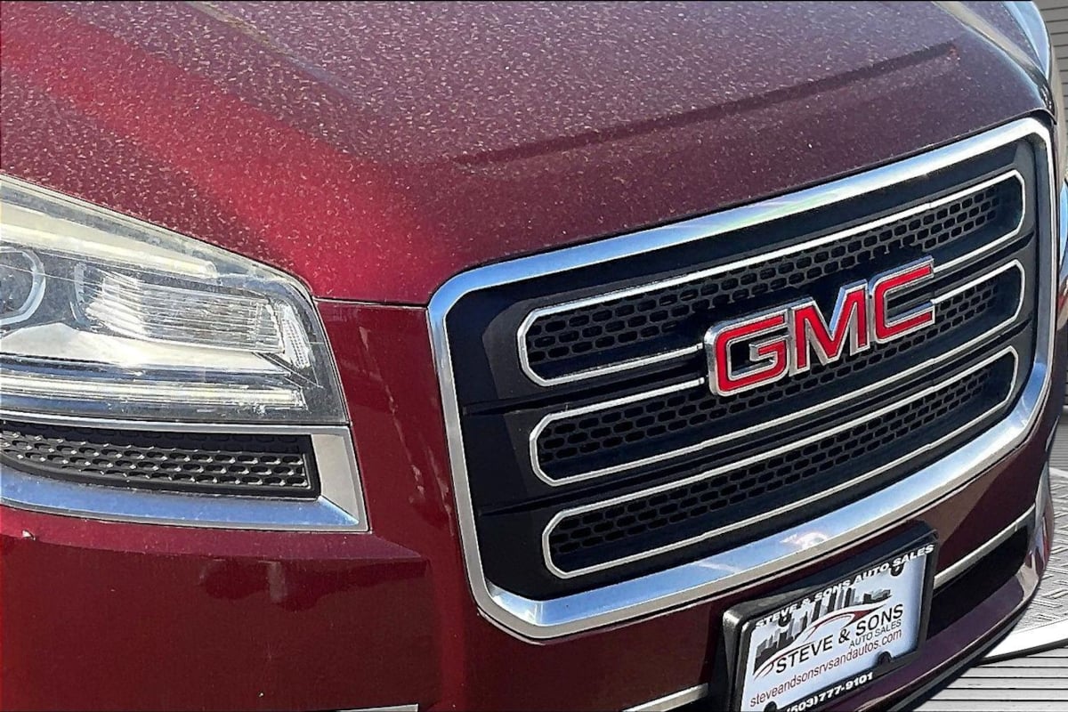 Photo 29 of this GMC Acadia