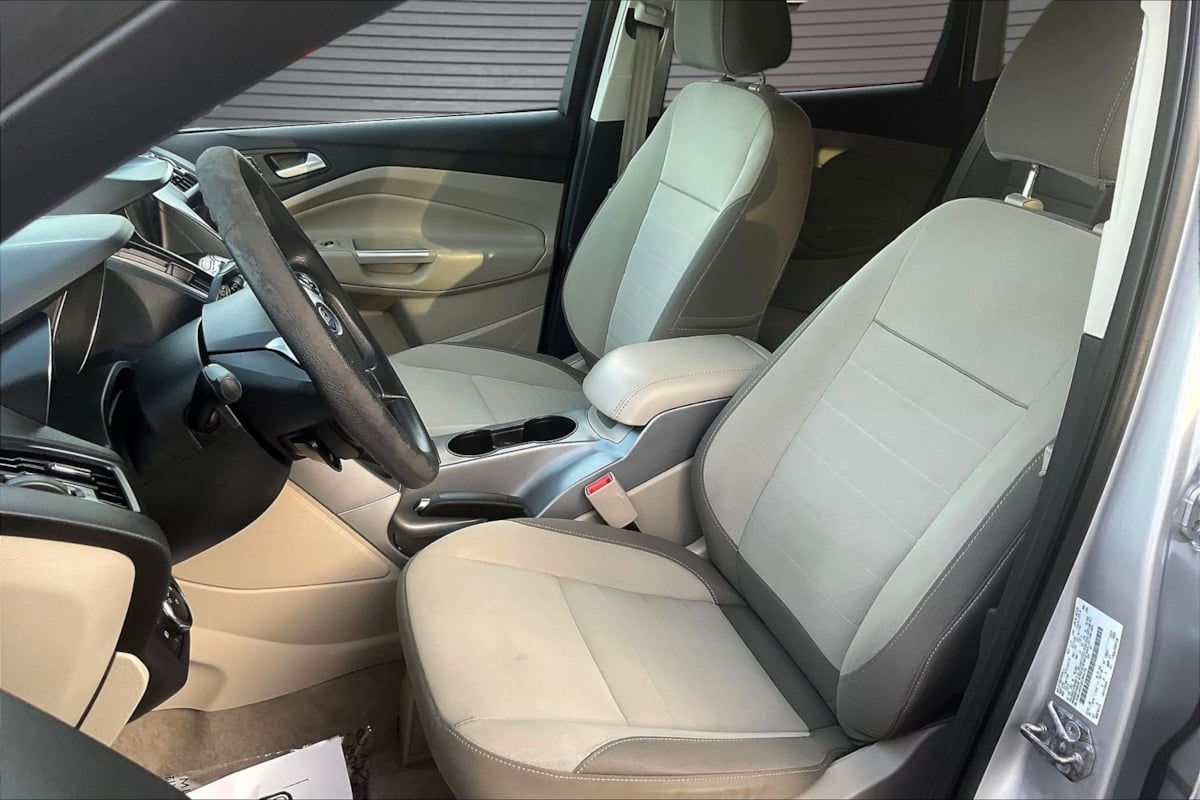 Ford Escape photo 18