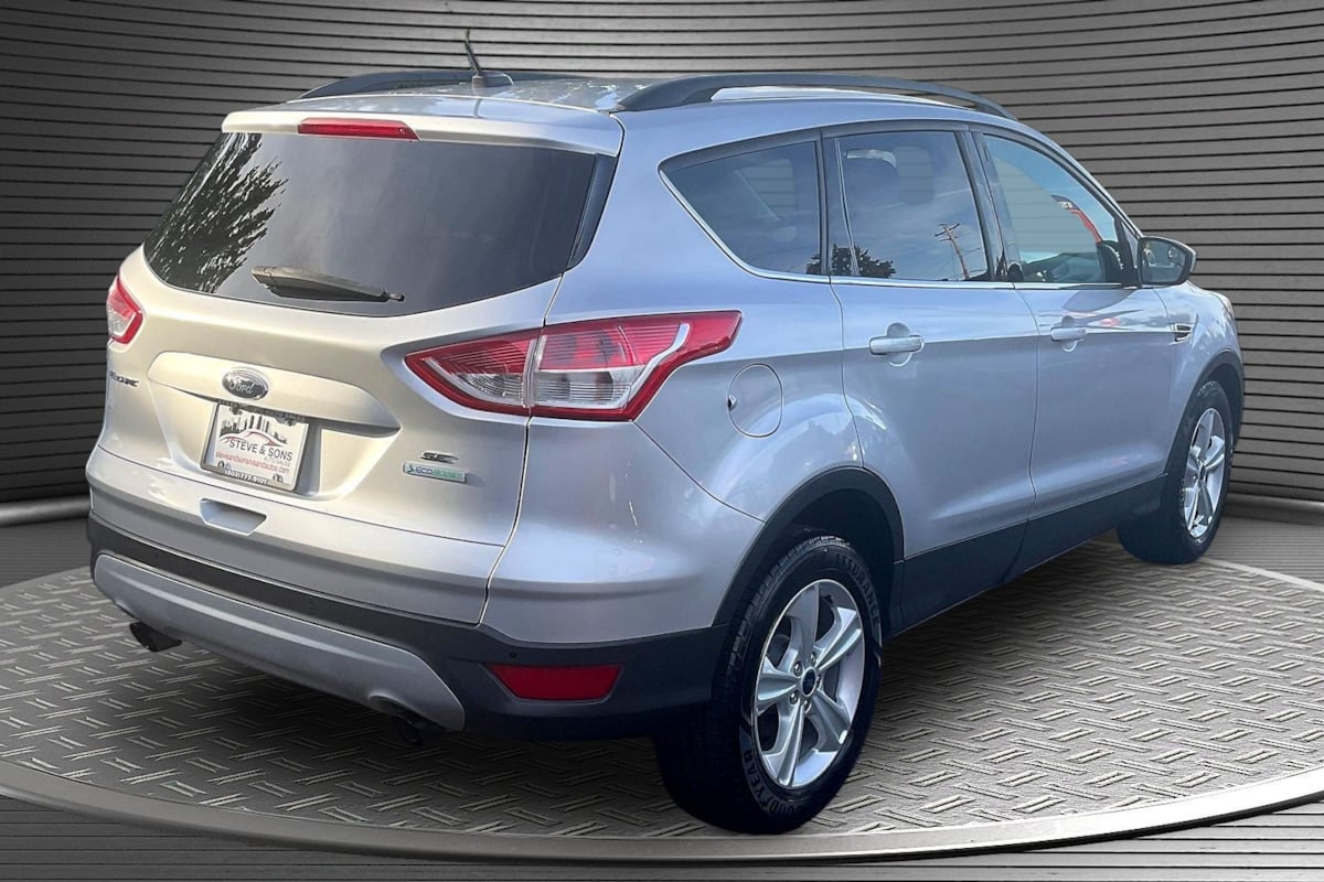 Ford Escape photo 6