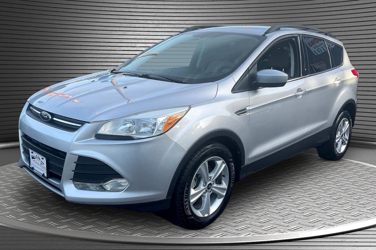 Ford Escape photo 3