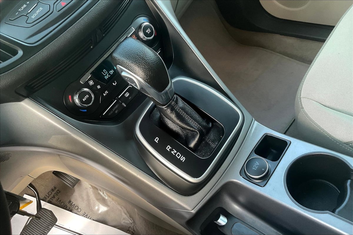 Ford Escape photo 15
