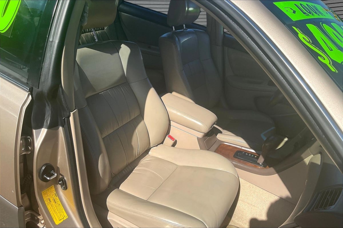 Lexus ES photo 26