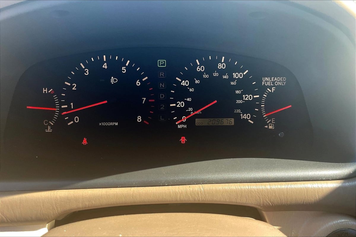 Lexus ES photo 10