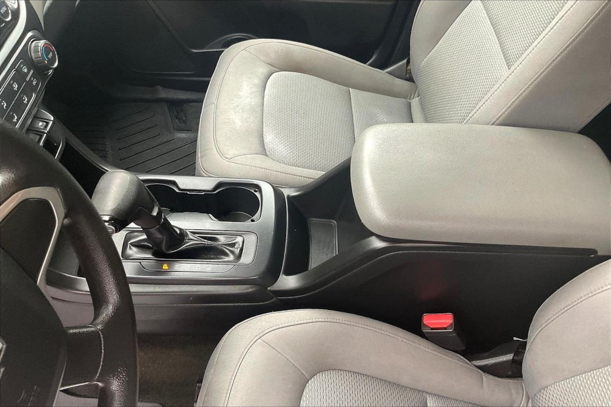 Chevrolet Colorado photo 18