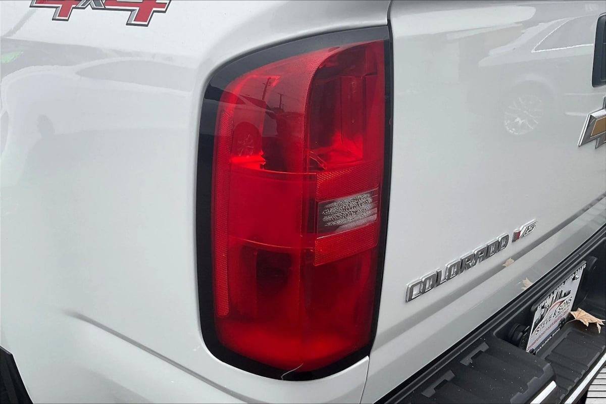 Chevrolet Colorado photo 23