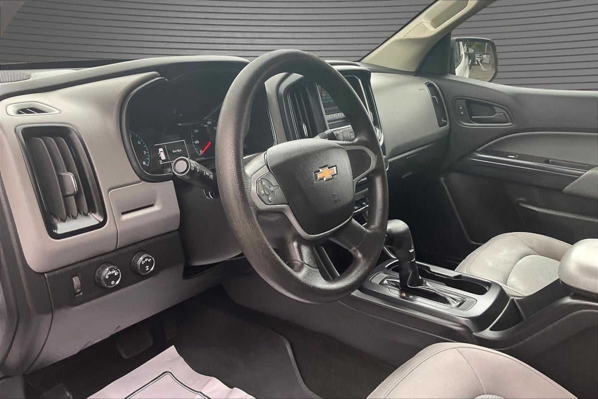 Chevrolet Colorado photo 17