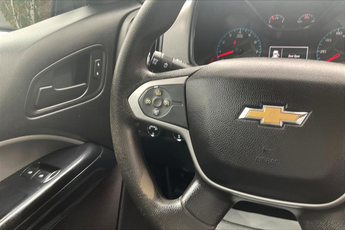 Chevrolet Colorado photo 12