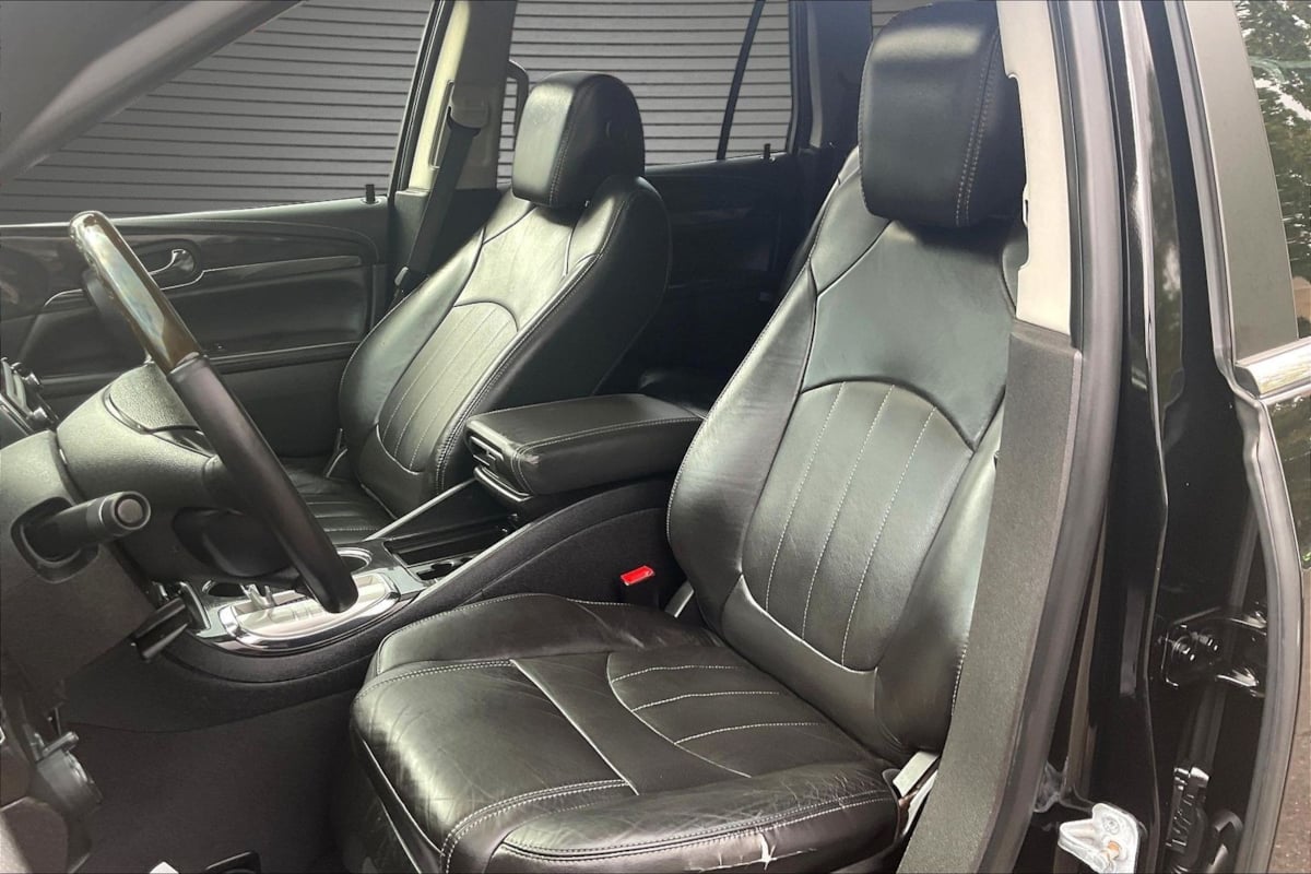 Buick Enclave photo 20