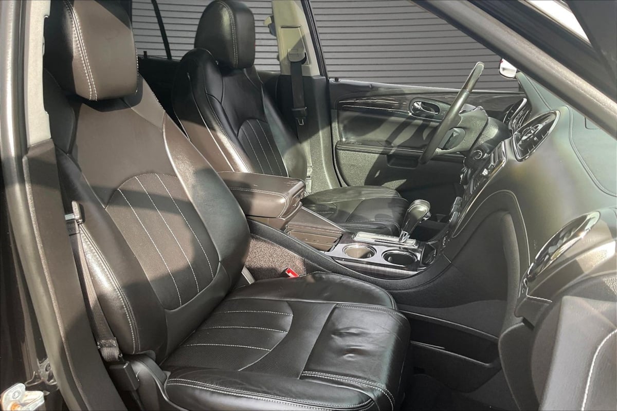 Buick Enclave photo 28