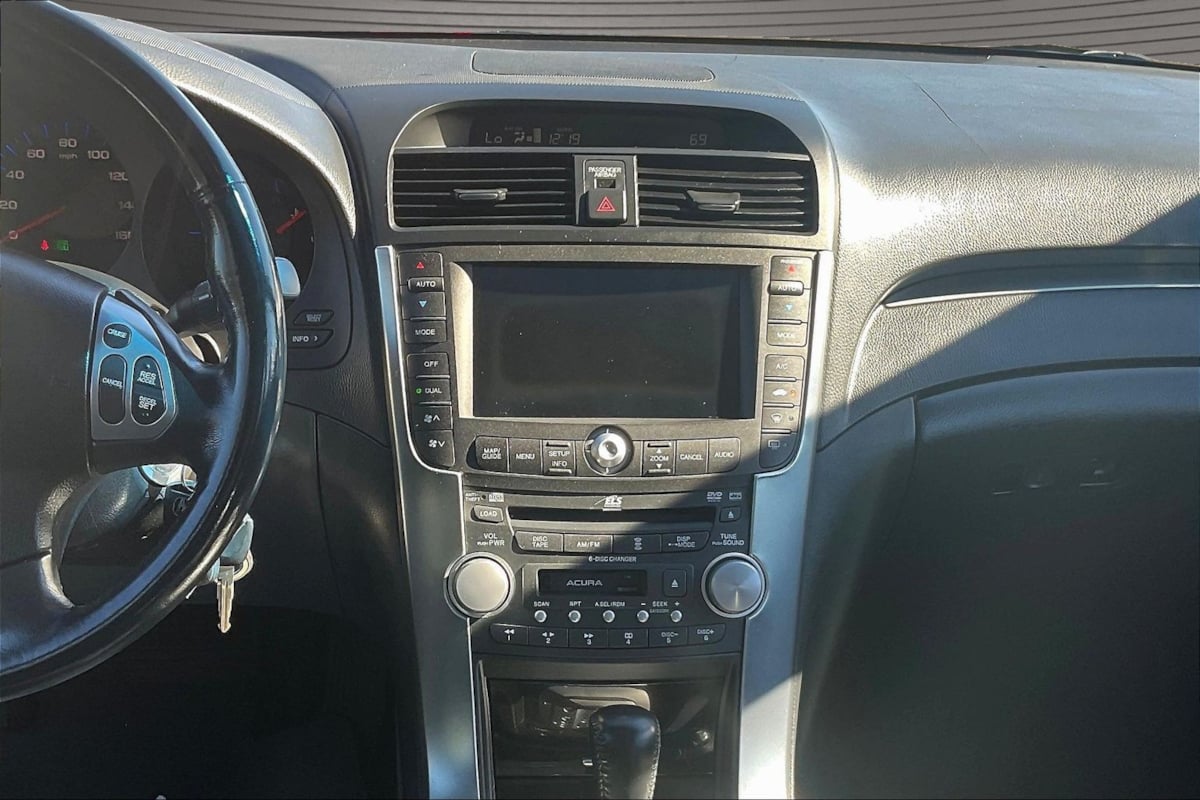 Acura TL photo 9