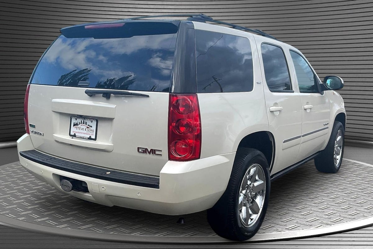 GMC Yukon photo 6