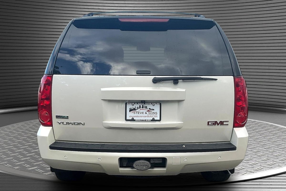 GMC Yukon photo 5