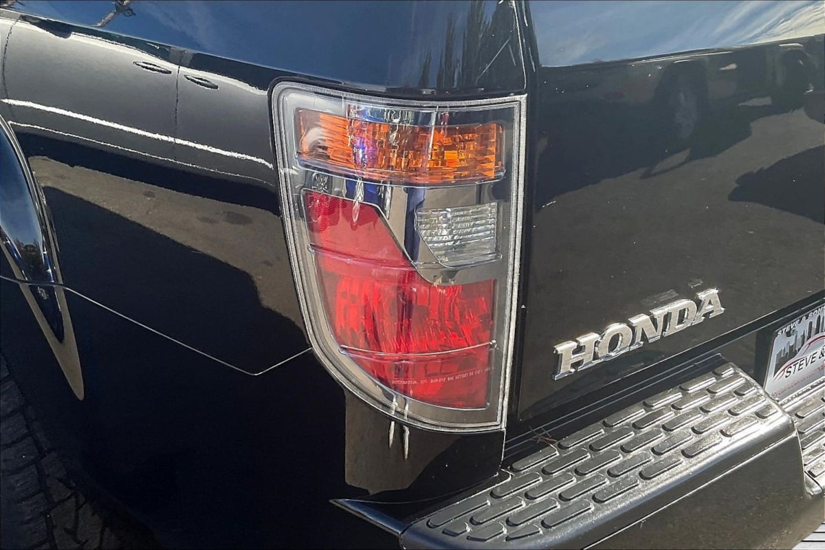 Photo 22 of this Honda Ridgeline