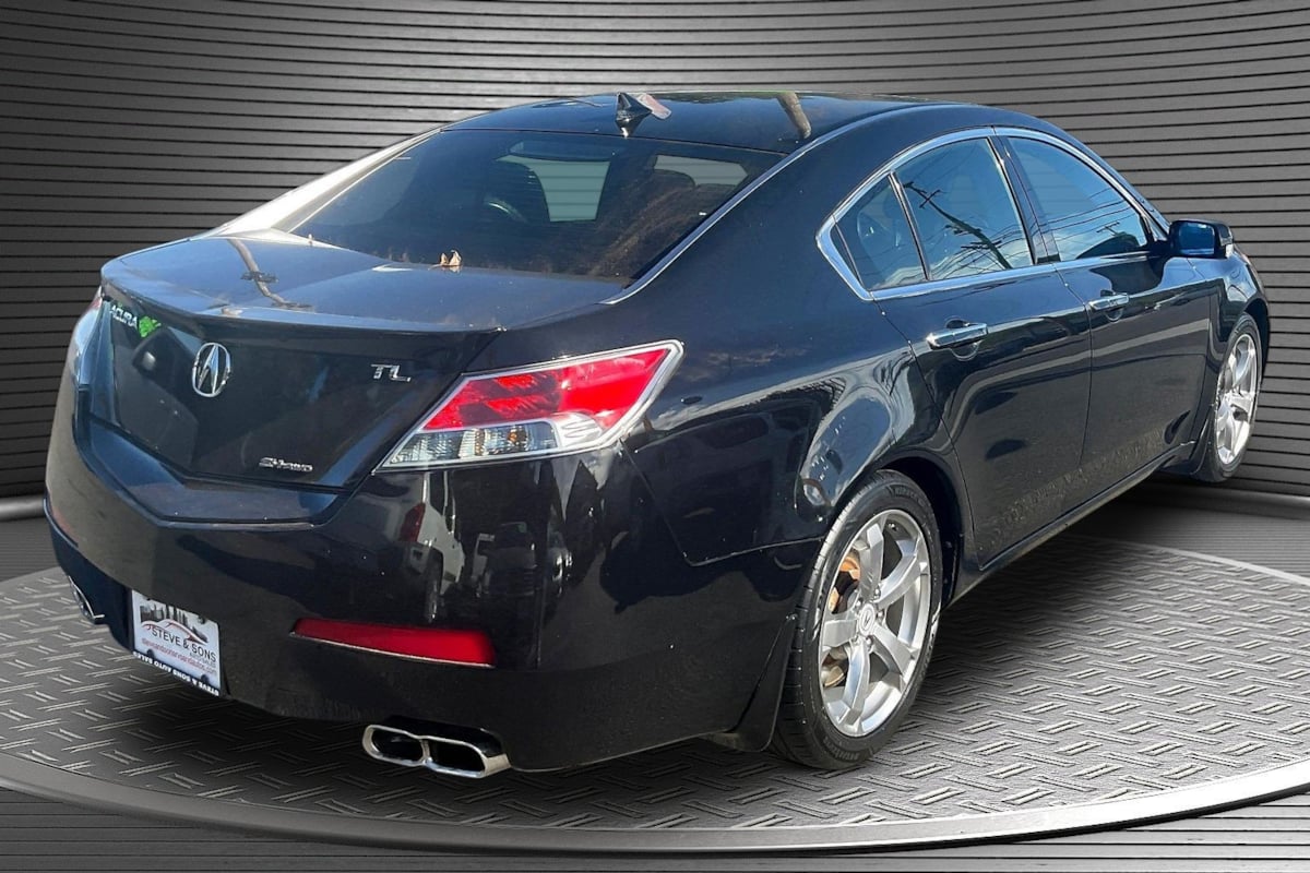 Photo 6 of this Acura TL