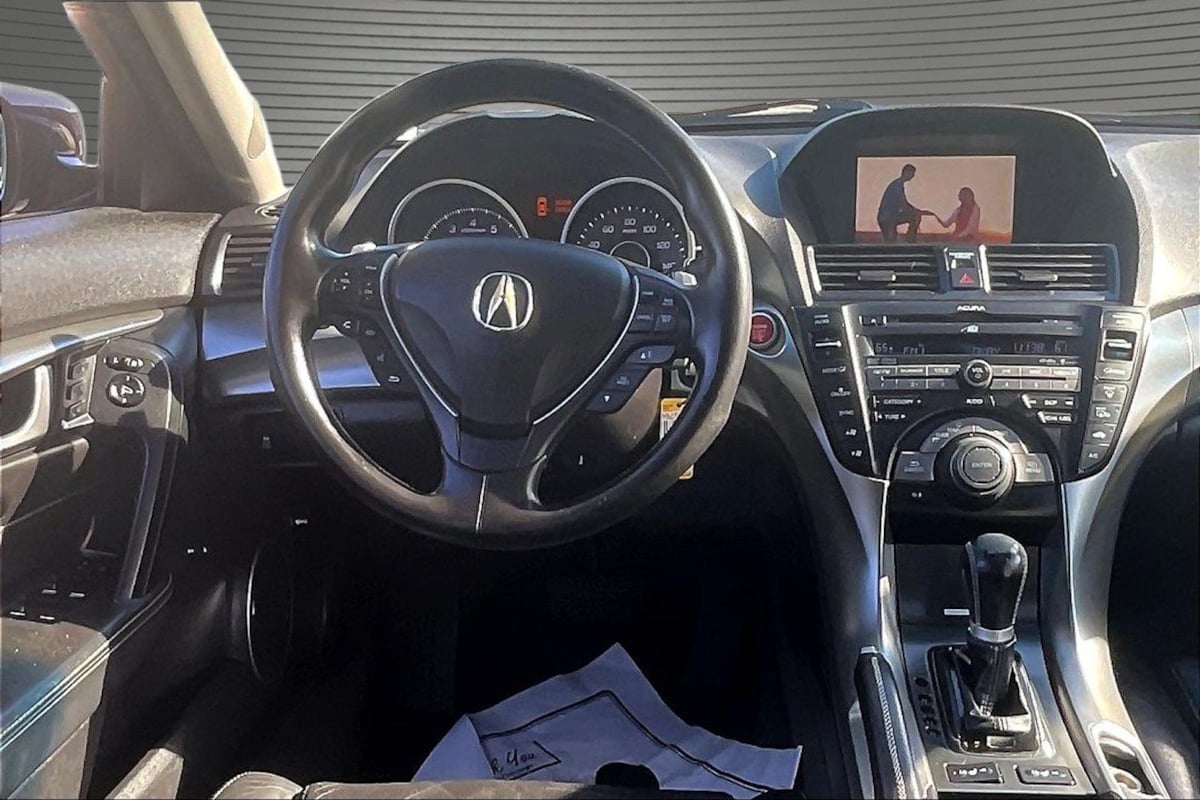 Photo 8 of this Acura TL