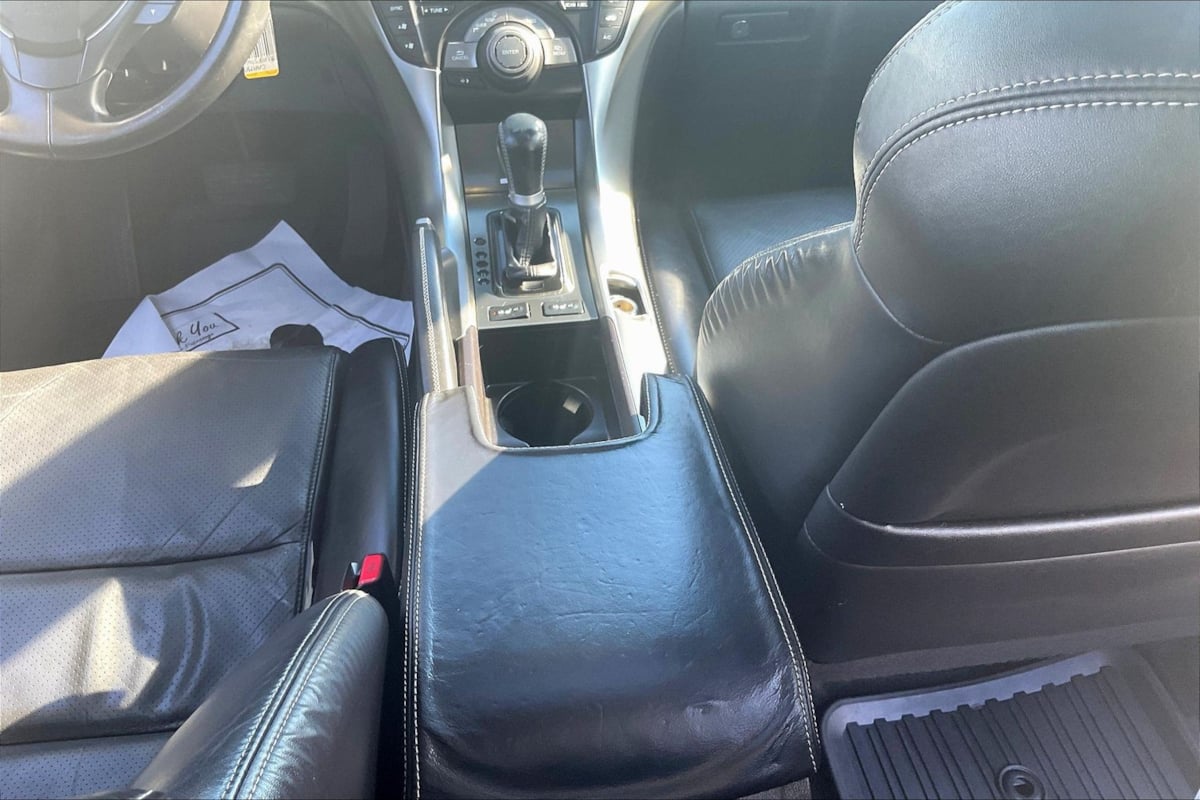 Photo 10 of this Acura TL