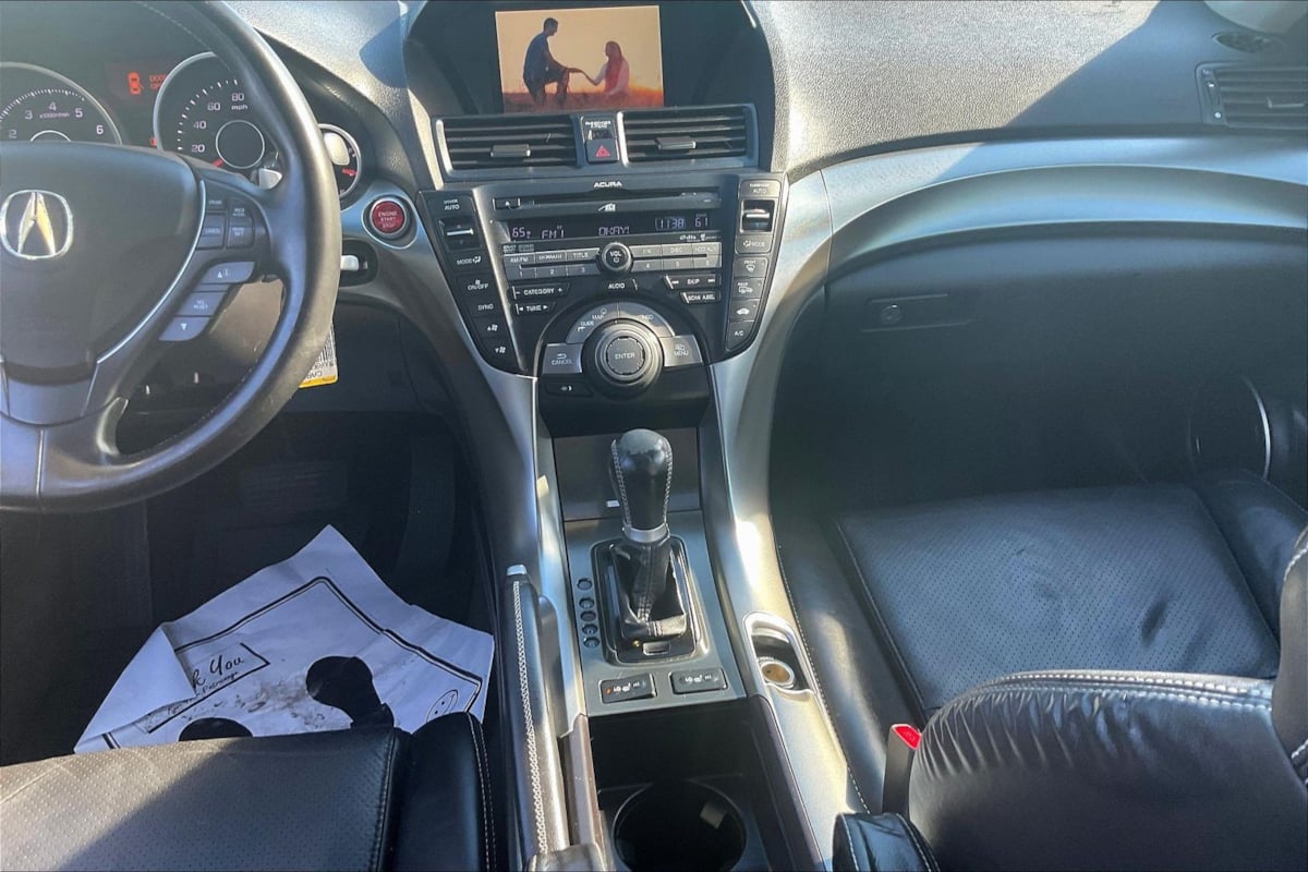 Photo 15 of this Acura TL