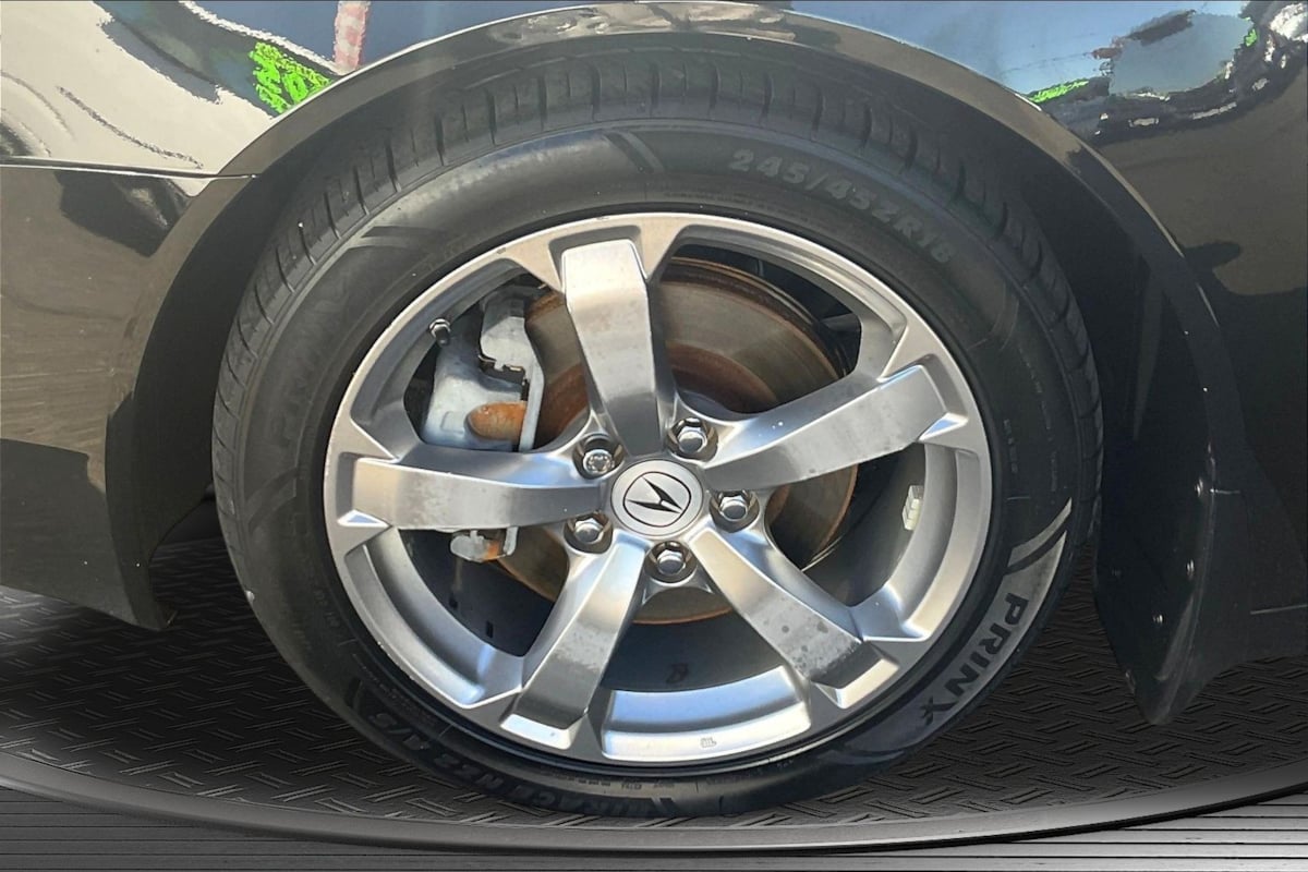 Photo 32 of this Acura TL