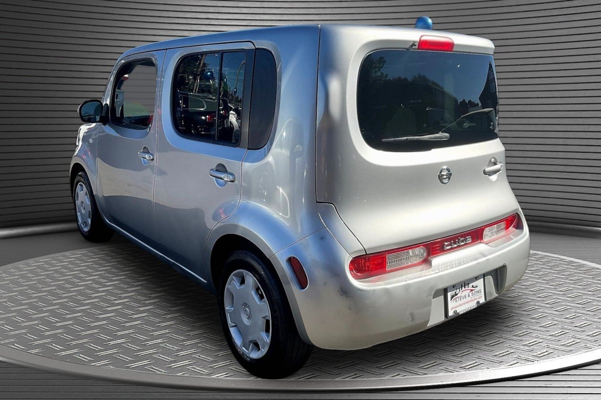 Photo 4 of this Nissan cube