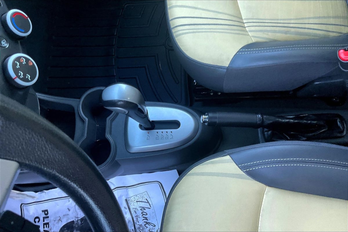 Photo 17 of this Chevrolet Spark