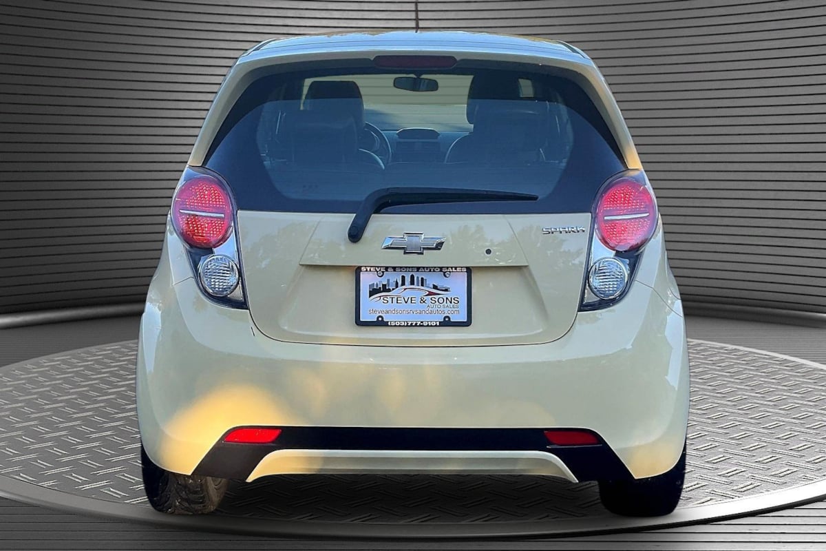 Photo 5 of this Chevrolet Spark