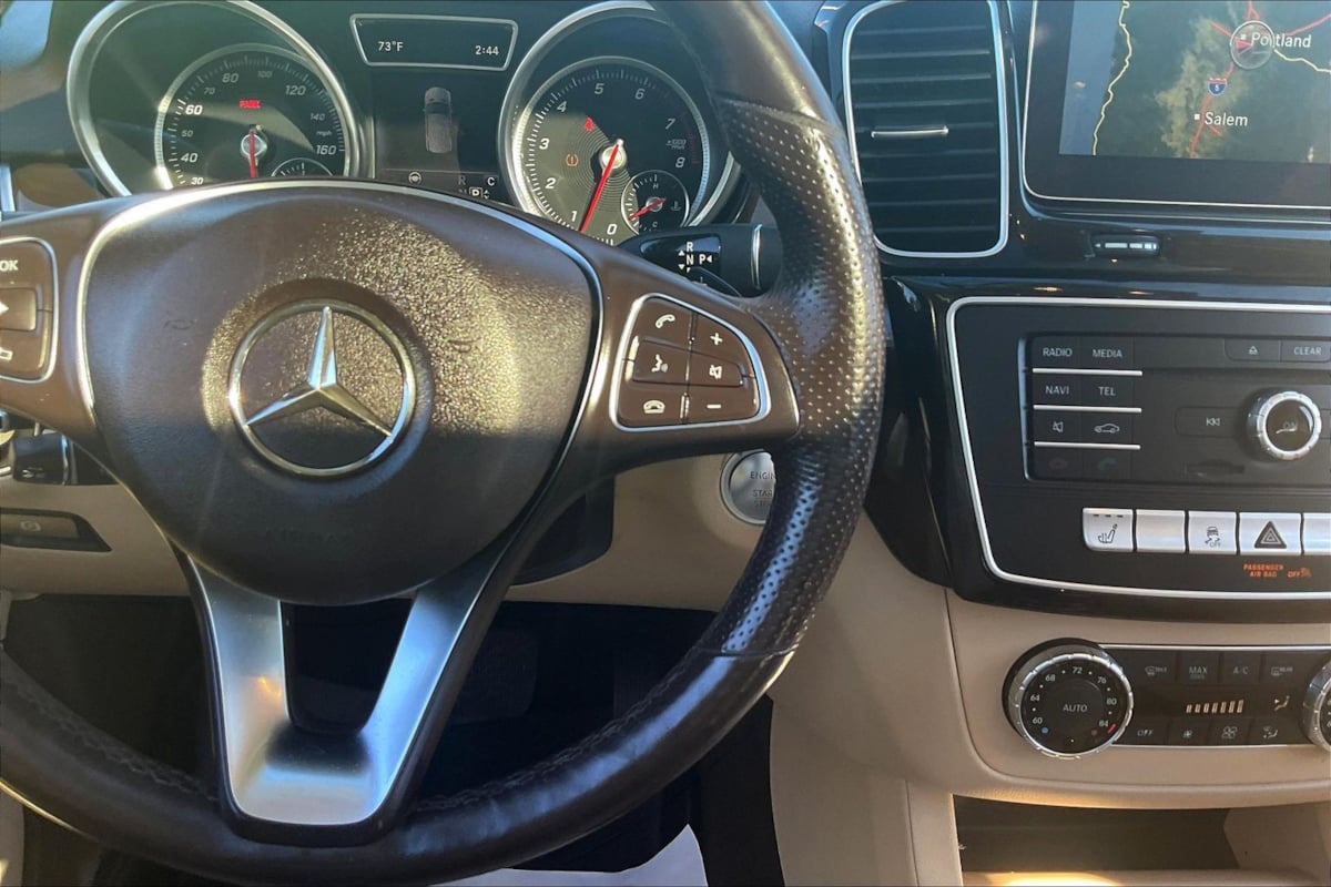 Photo 12 of this Mercedes-Benz GLE 350