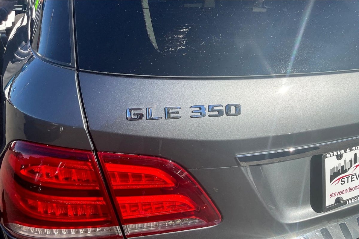 Photo 23 of this Mercedes-Benz GLE 350
