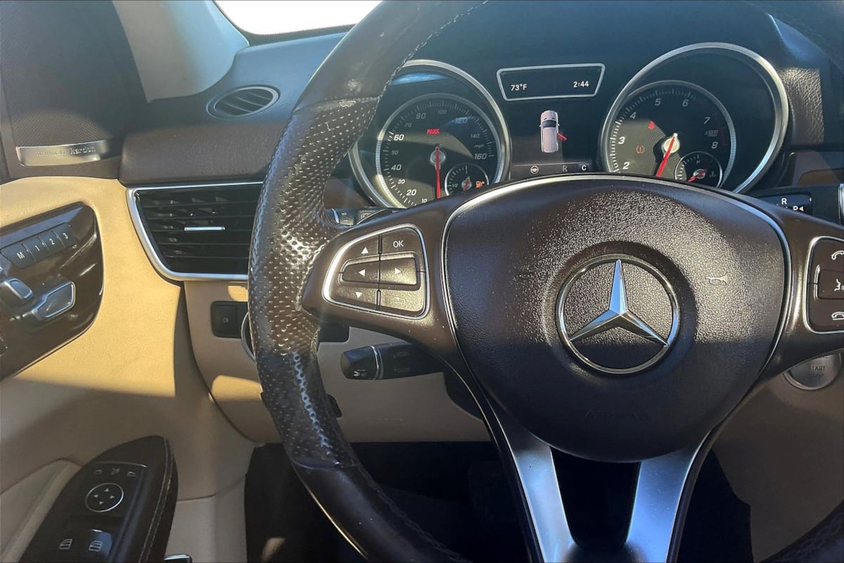 Photo 11 of this Mercedes-Benz GLE 350