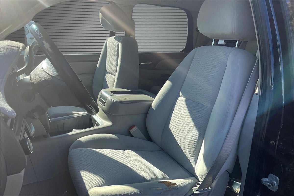 Photo 18 of this Chevrolet Tahoe