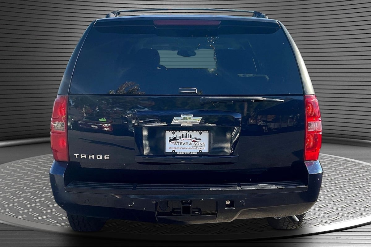 Photo 5 of this Chevrolet Tahoe