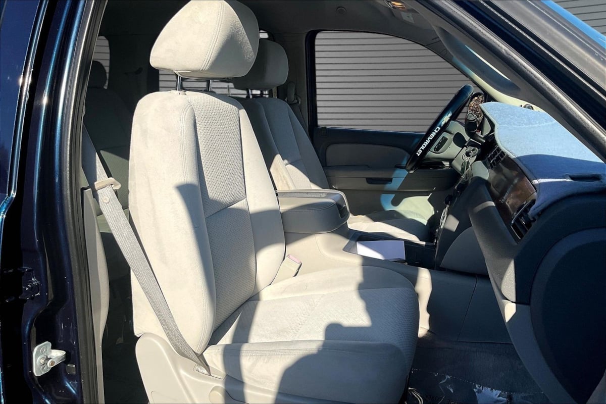 Photo 26 of this Chevrolet Tahoe