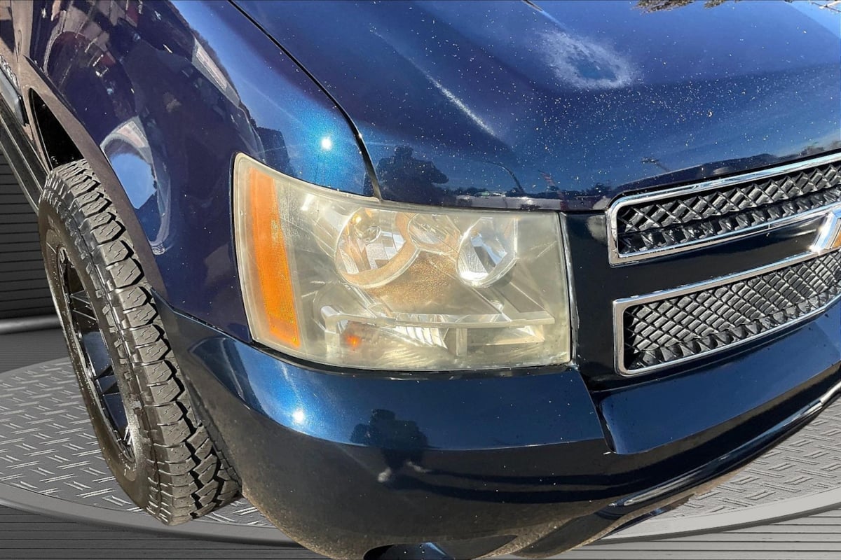 Photo 29 of this Chevrolet Tahoe