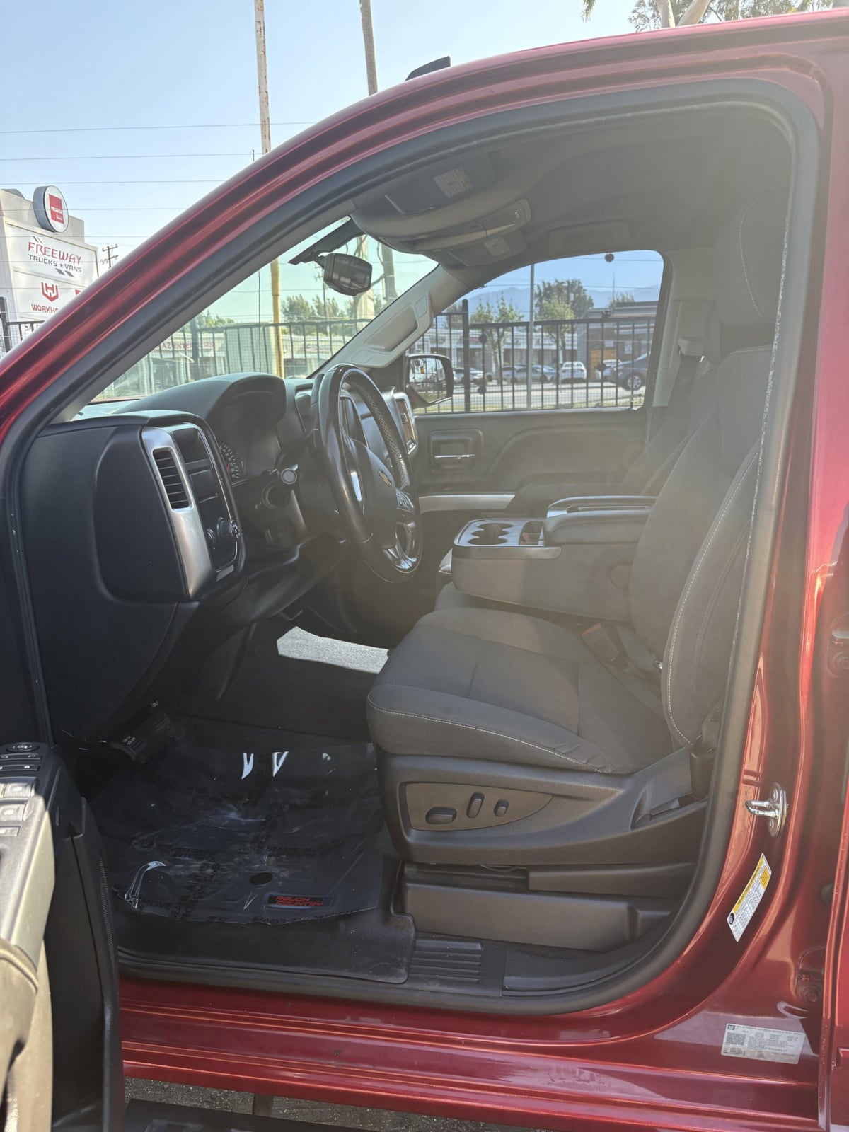 2018 Chevrolet Silverado 1500 LT - Photo 9