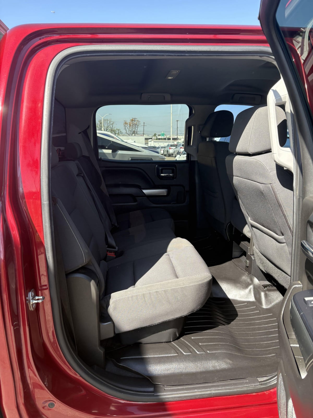 2018 Chevrolet Silverado 1500 LT - Photo 13
