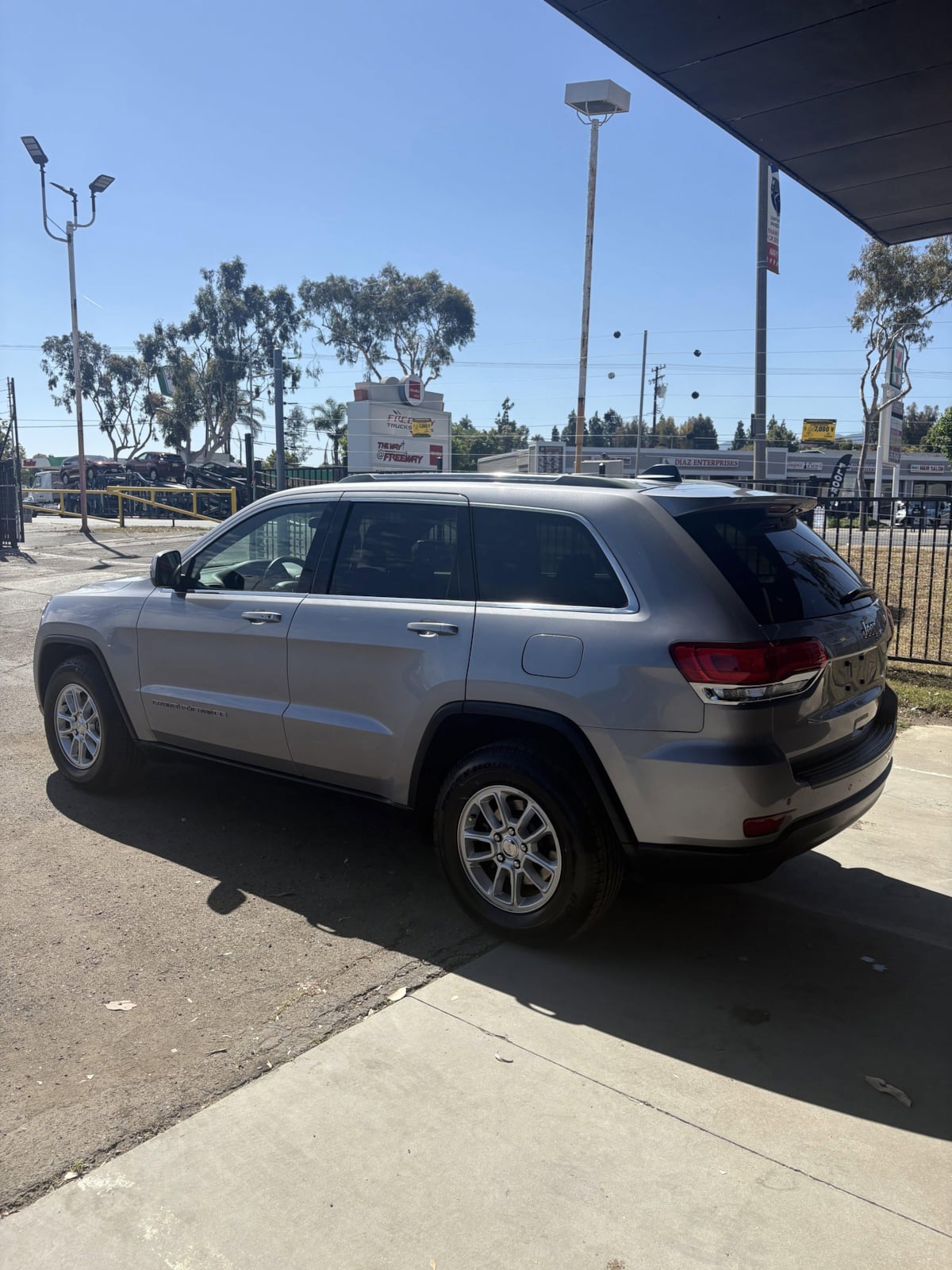 2019 Jeep Grand Cherokee Laredo E - Photo 7