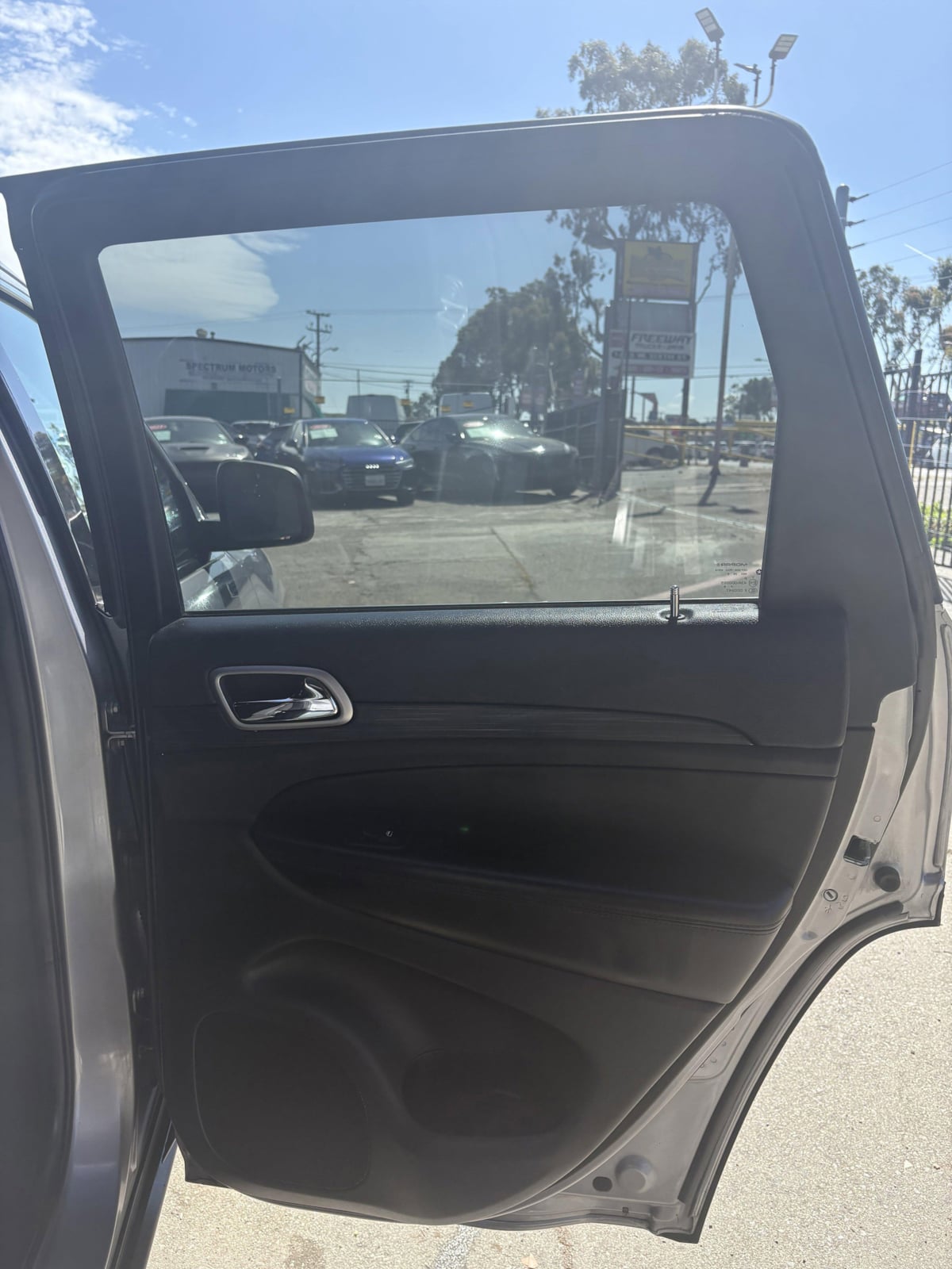 2019 Jeep Grand Cherokee Laredo E - Photo 12