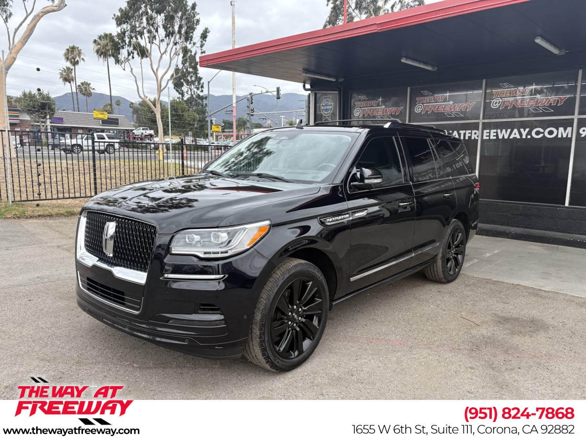 2023 Lincoln Navigator Reserve 4WD's photo