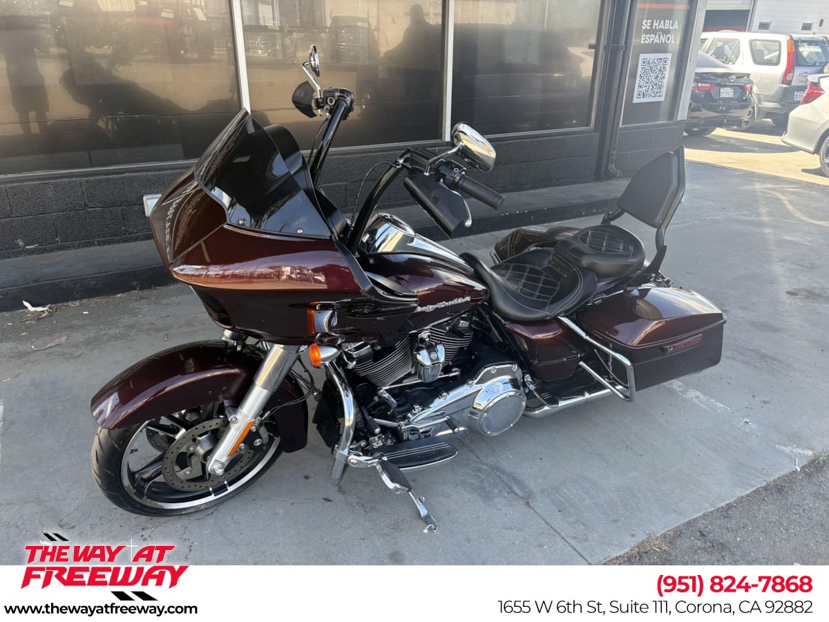 2018 Harley-Davidson Road Glide Base