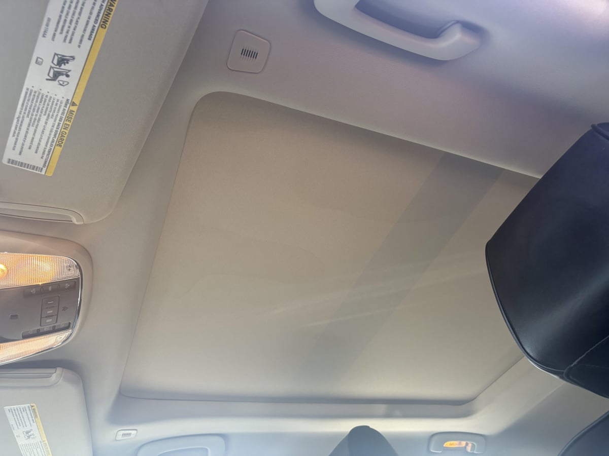 2018 Chrysler 300 Limited - Photo 22