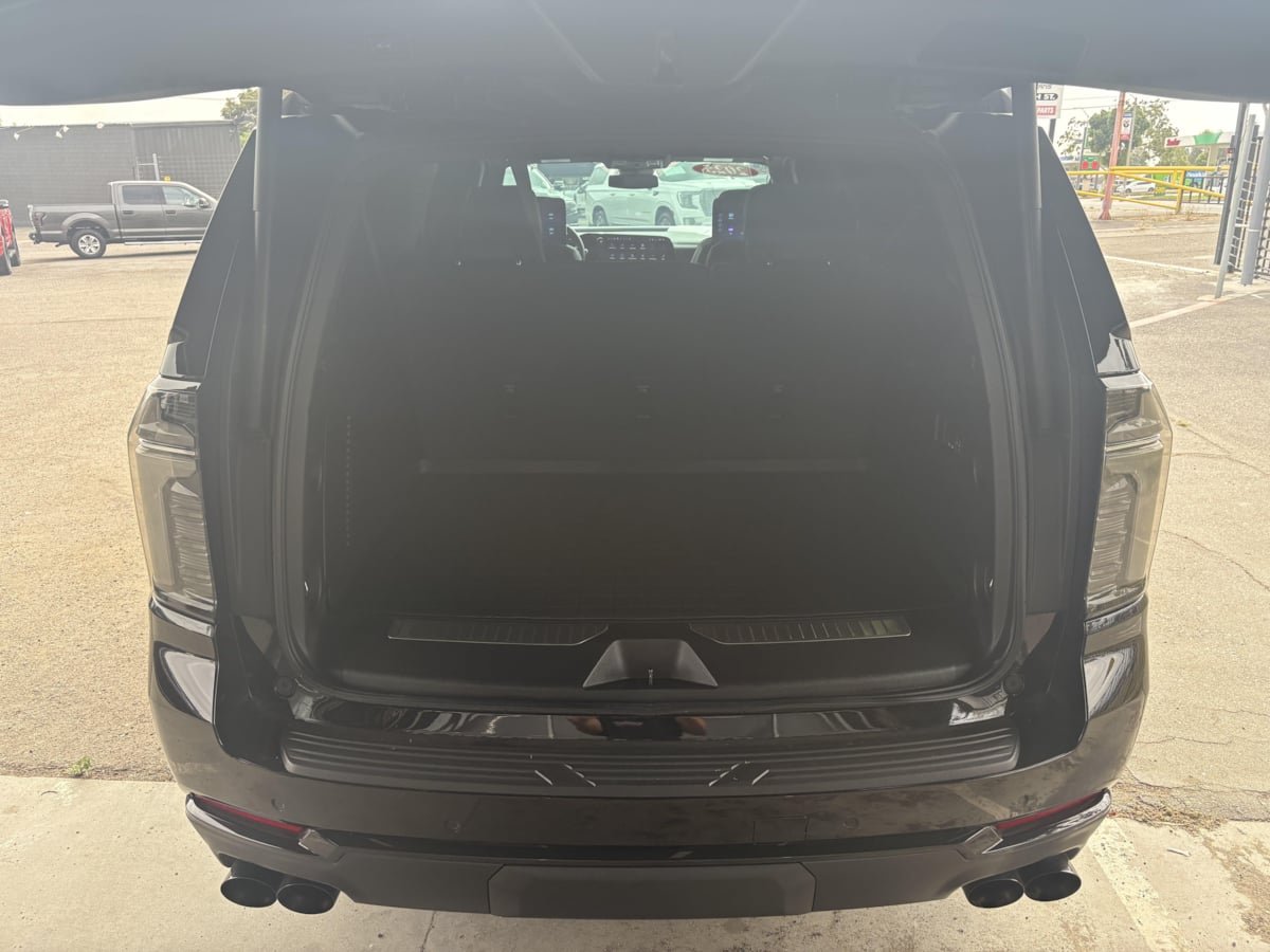 Photo 6 of this Chevrolet Suburban
