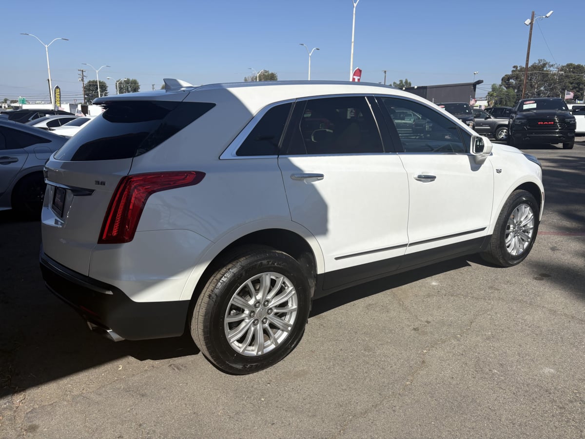 Photo 4 of this Cadillac XT5
