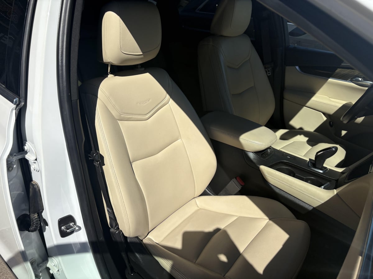 Photo 18 of this Cadillac XT5