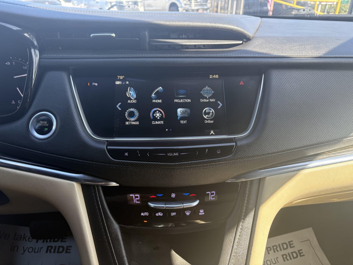Photo 20 of this Cadillac XT5