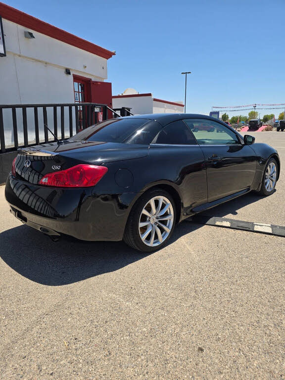 2014 INFINITI Q60 Convertible S - Photo 3