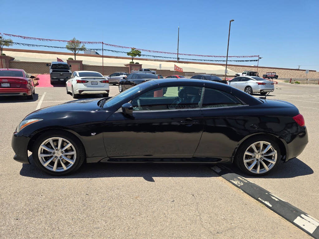 2014 INFINITI Q60 Convertible S - Photo 5