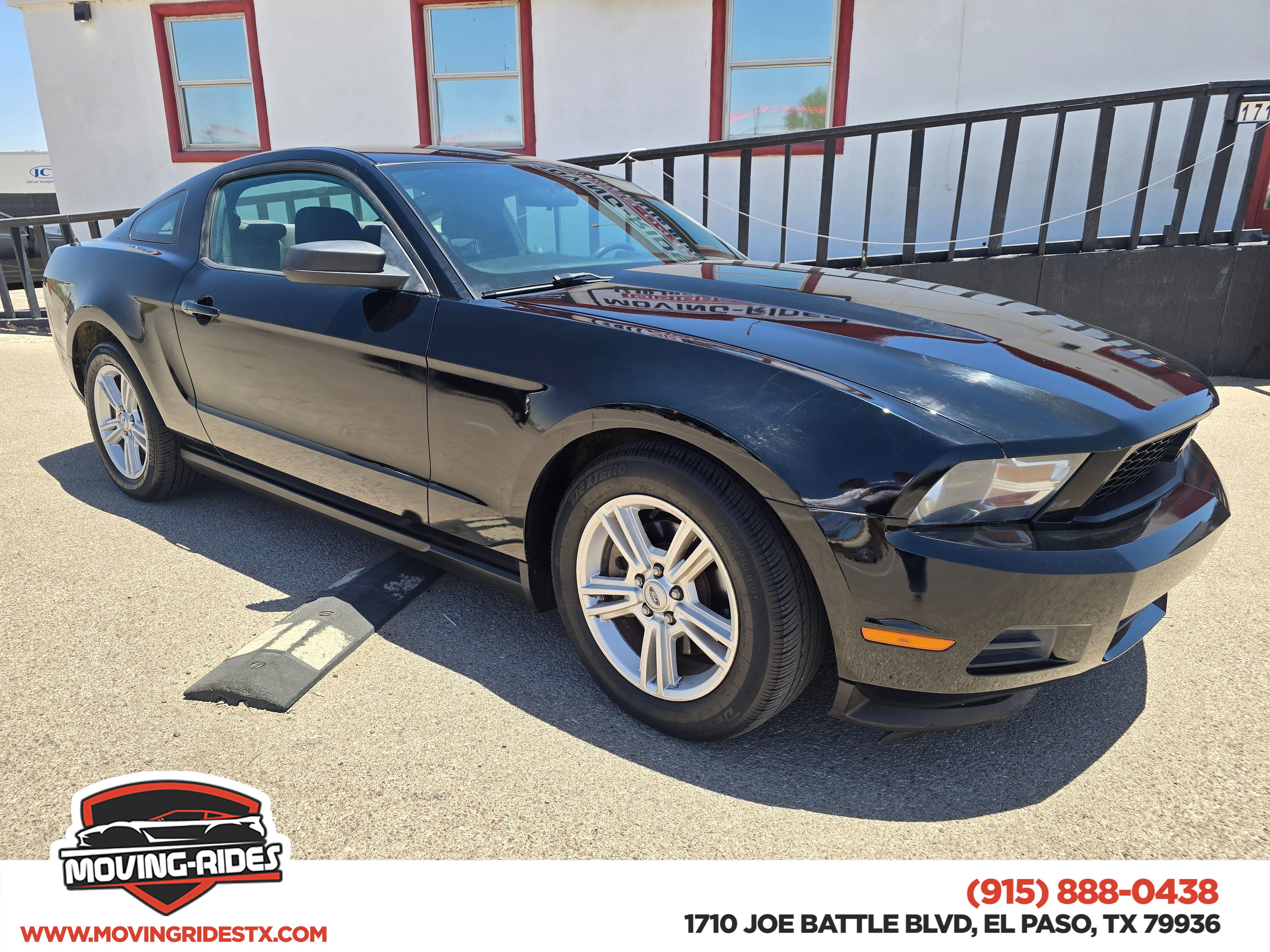 2012 Ford Mustang V6 Premium's photo