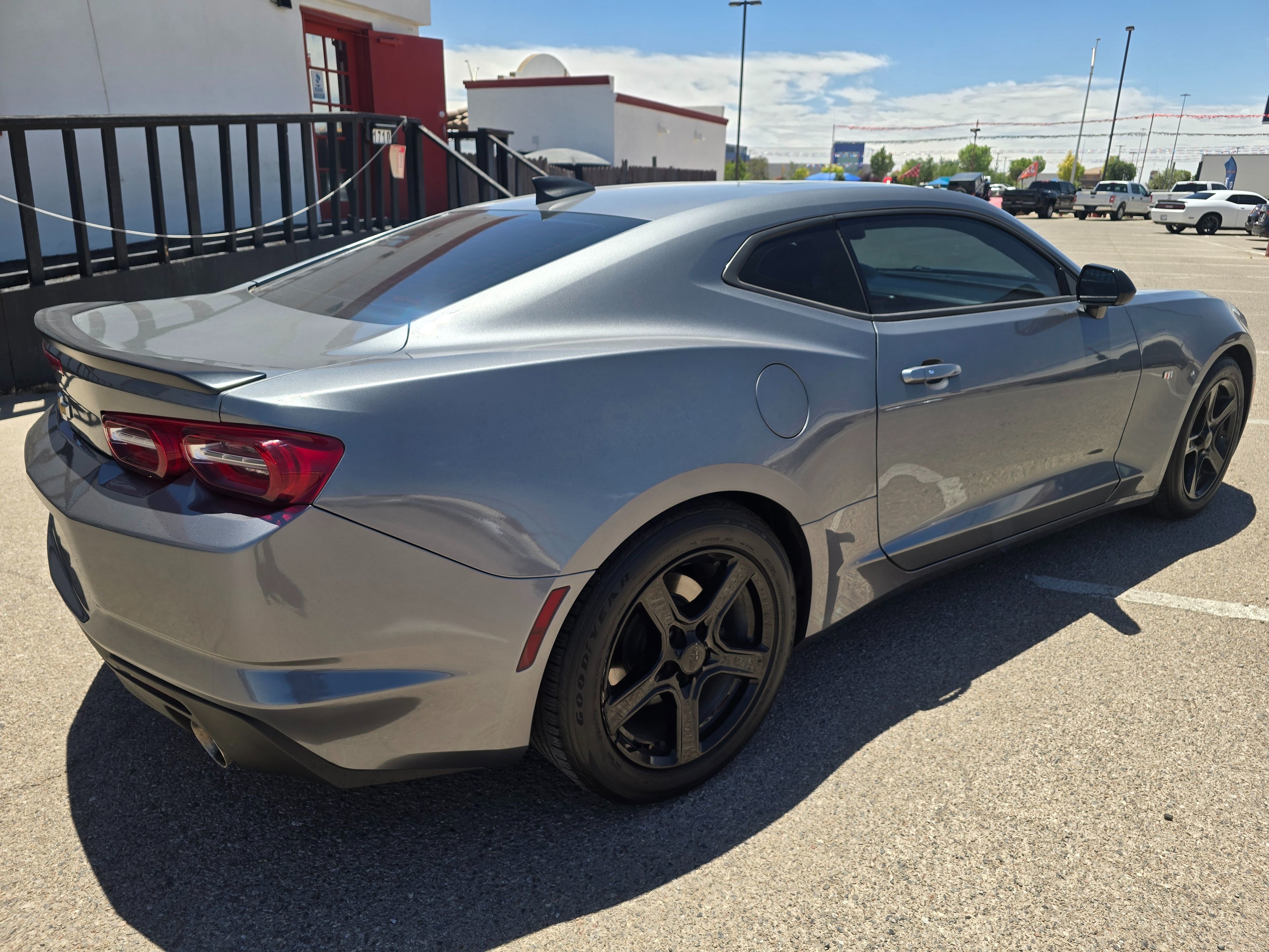 2021 Chevrolet Camaro 1LT - Photo 3